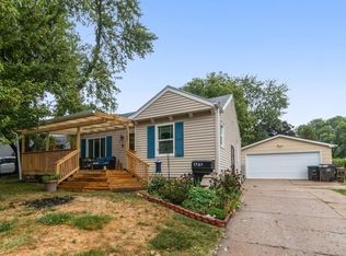 1707 57th St, Des Moines, IA 50310