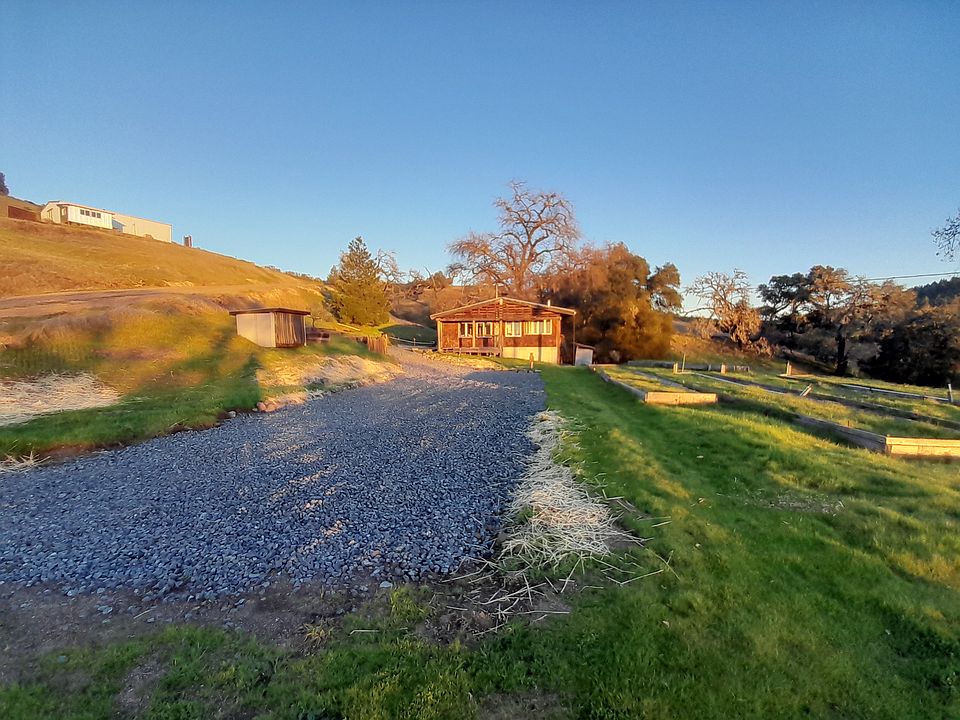 1st image of 32301 Highway 128