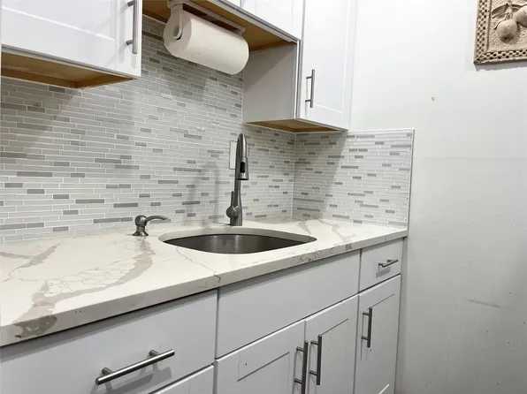 4135 NW 88th Ave APT 201, Coral Springs, FL 33065