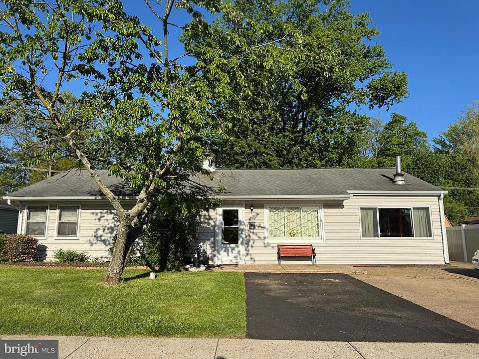 1st image of 516 Parkway Dr