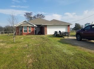 3065 E 2090th Rd, Hugo, OK 74743