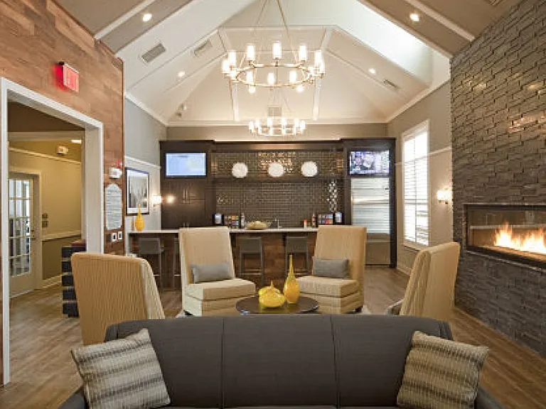 The Apartments At Weatherby — Photo 6