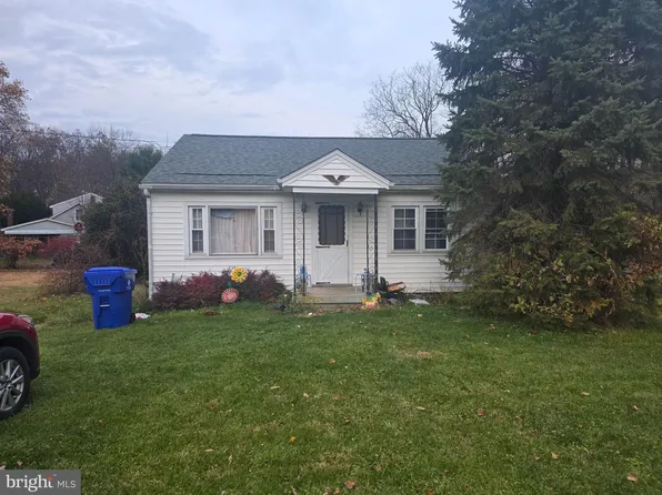 12245 Loop Rd, Fayetteville, PA 17222