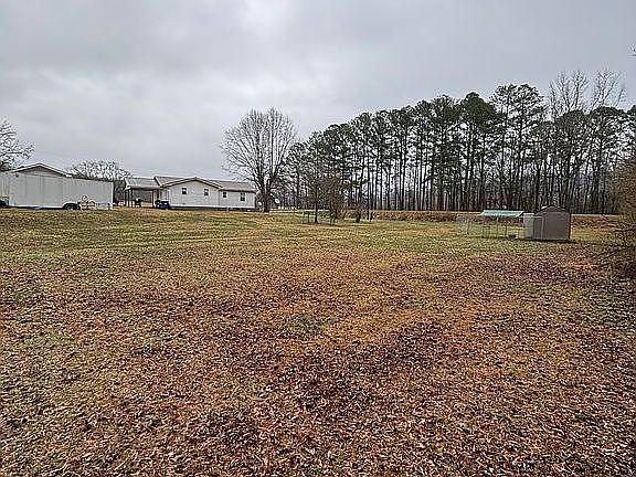 3rd image of 1850 Pleasant Valley Rd