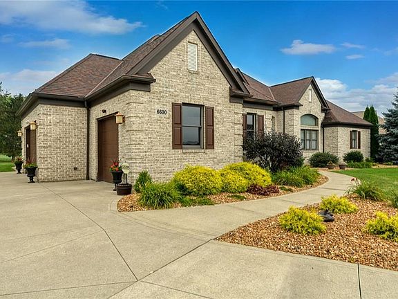 3rd image of 6600 Torington Dr