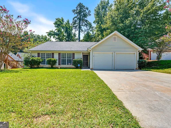5747 McCurdy Ct, Stone Mountain, GA 30087