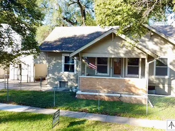 415 N 32nd St, Lincoln, NE 68503