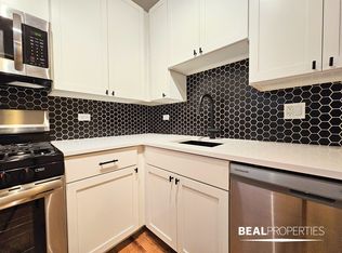 656 W Wrightwood, Chicago, IL 60614