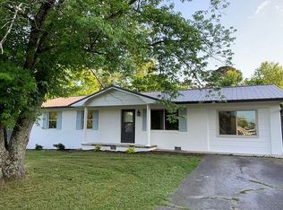 6608 Cadbury Dr, Knoxville, TN 37921