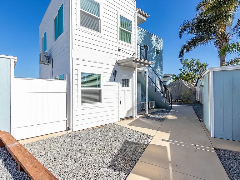 1943 Dunning Cir #4 — Photo 14