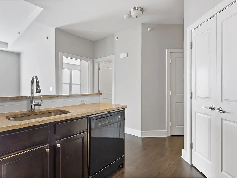 Essex Chase Apartments — Photo 49