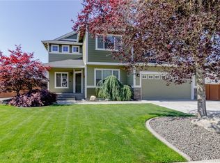 11926 185th St E, Puyallup, WA 98374