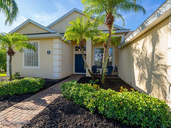 3rd image of 2883 Sonoma Way