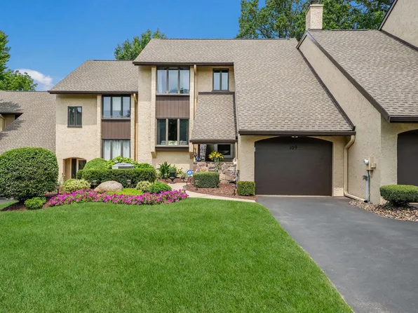 109 Golf Club Dr, Langhorne, PA 19047