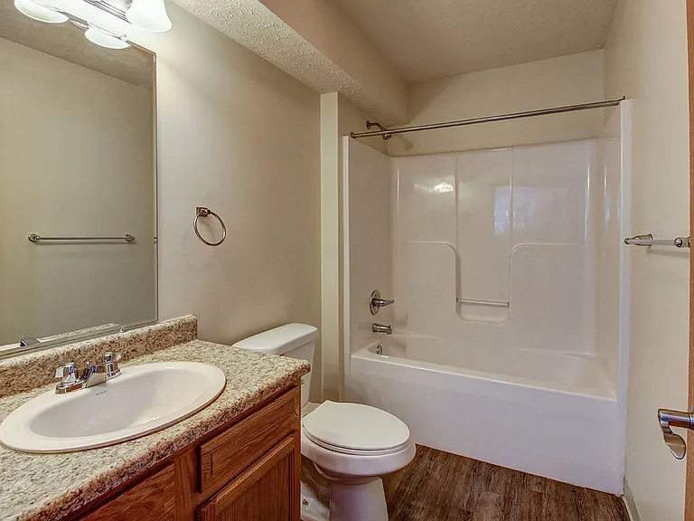 Floor plan 2 bathroom