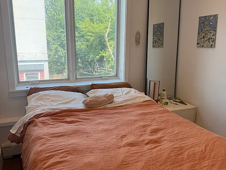471 Evergreen Ave #3R — Photo 6