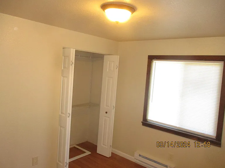 250 N Umpqua St — Photo 17
