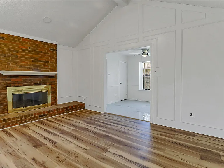 3133 Landover Dr — Photo 8