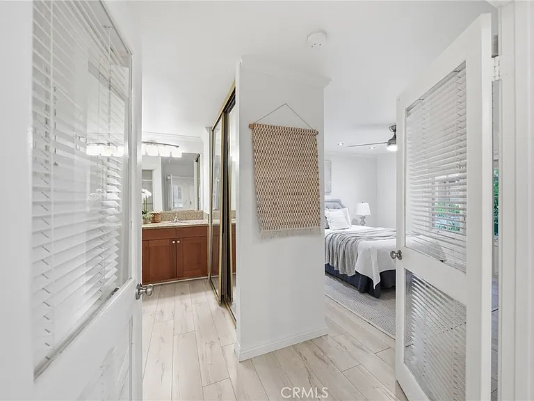 185 Streamwood — Photo 11