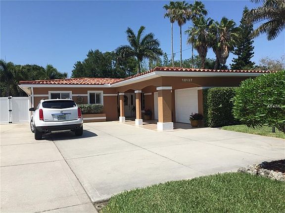 3rd image of 10137 Yacht Club Dr
