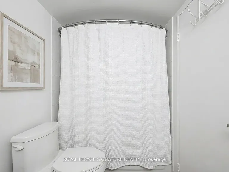 250 Manitoba St #702 — Photo 9