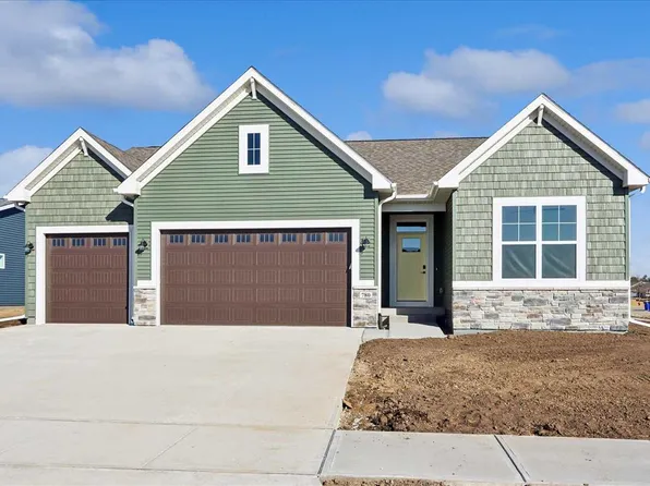 780 Chamberlin Ln, North Liberty, IA 52317