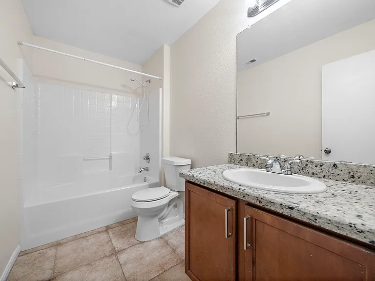 114 Mustang Stampede Dr — Photo 14