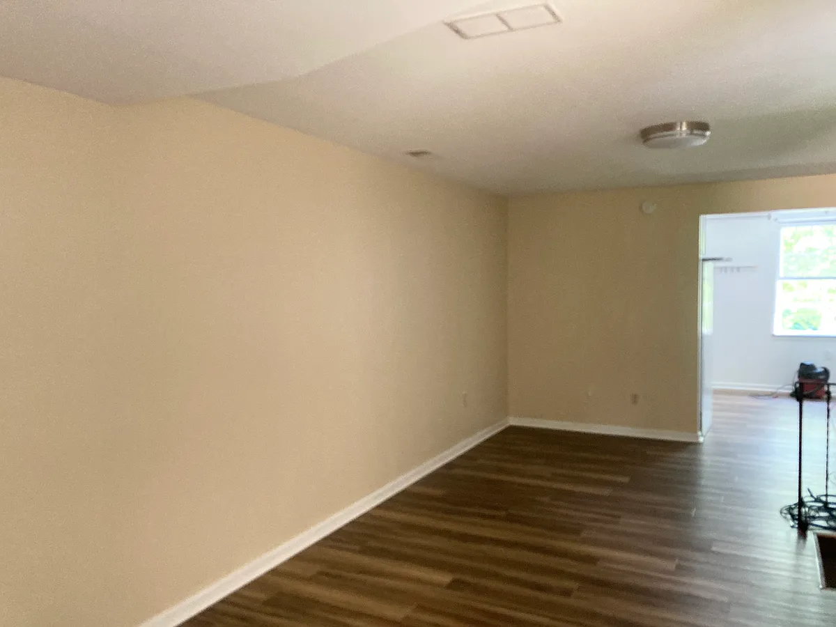 Building Photo - 864 N 4th St #2
