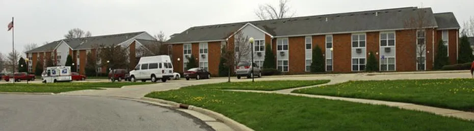 Huron Manor Apartments