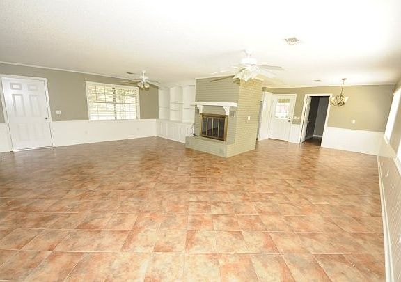 4th image of 1124 Juniper Dr