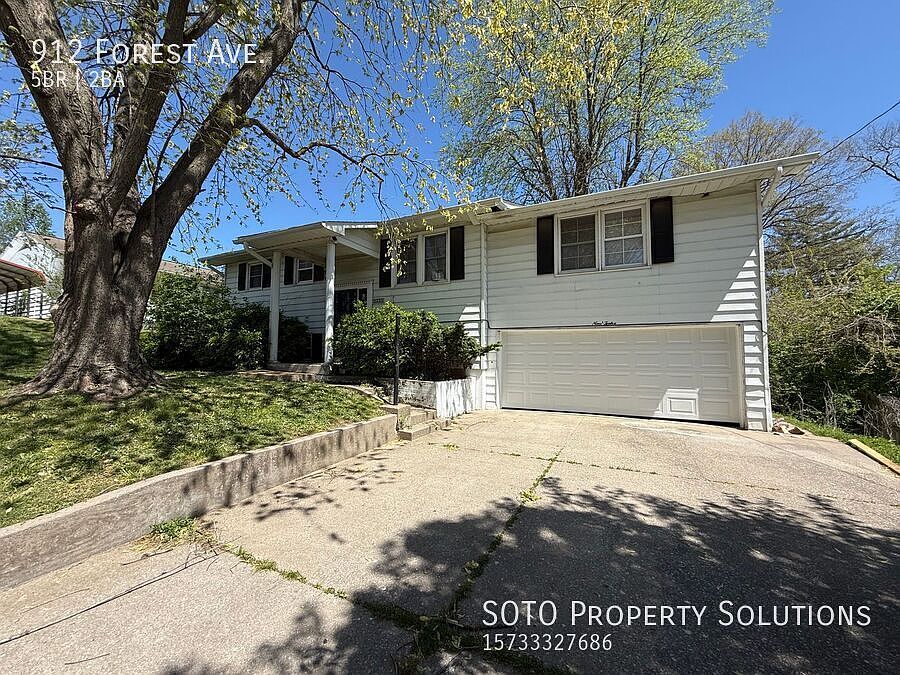 1st image of 912 Forest Ave