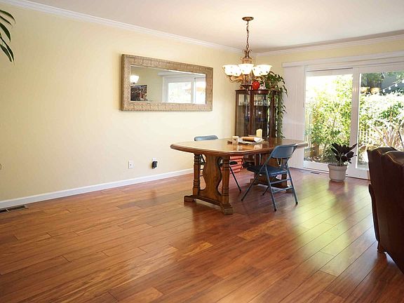 5th image of 15400 Winchester Blvd APT 29