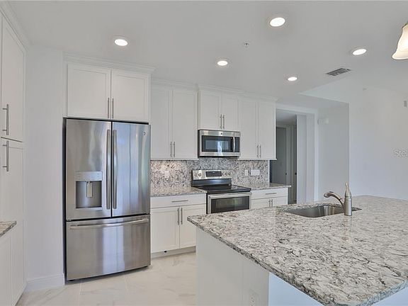 5th image of 387 Aruba Cir Unit 403