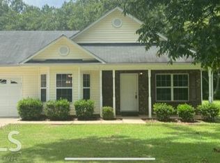 610 Hillcrest Dr, Jackson, GA 30233