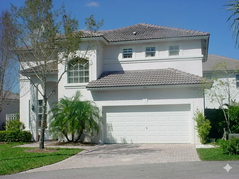 1917 Capeside Cir