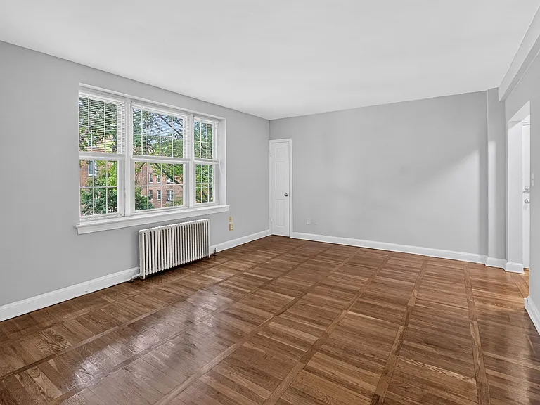 1447 Somerset Pl NW #205 — Photo 7