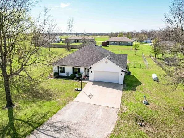 945 S D C Ln, Harrisburg, MO 65256