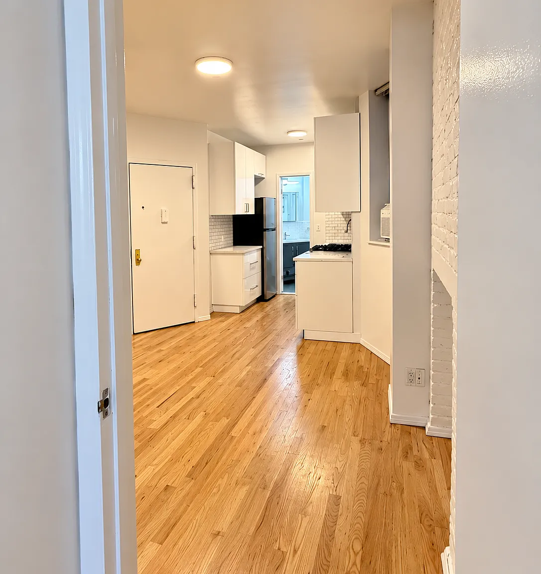 52 MacDougal Street — Photo 1