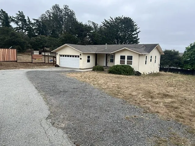 140 Enos Ln — Photo 2