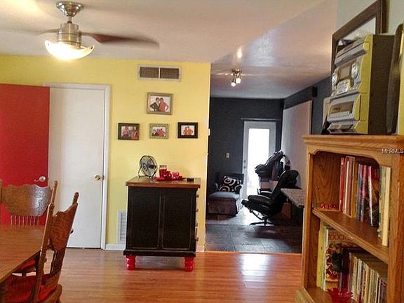 4th image of 5120 Oak Hill Dr