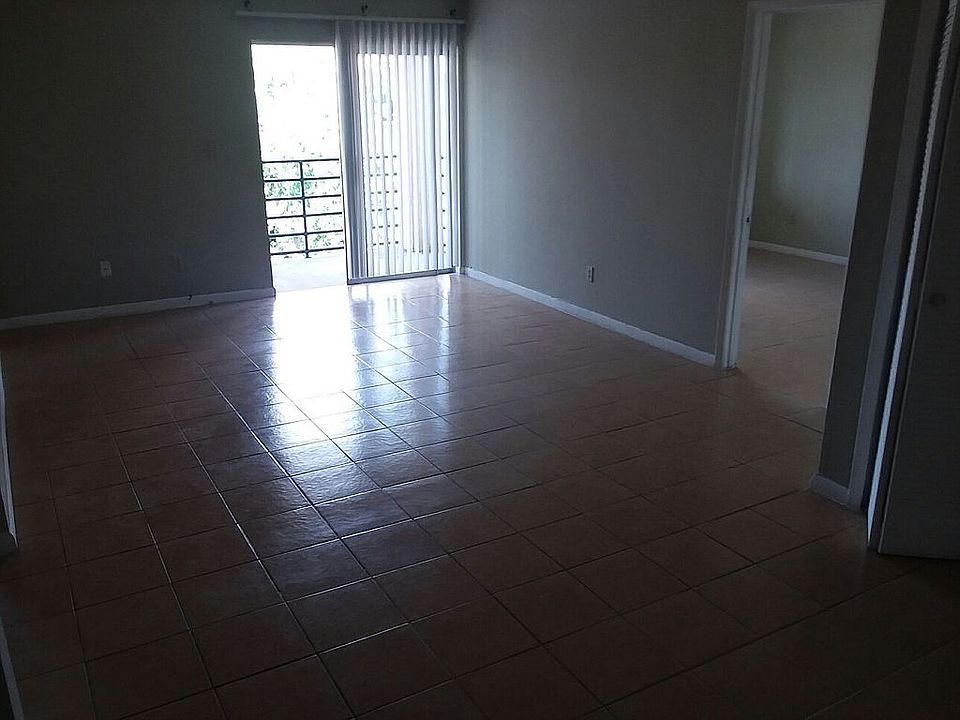 1st image of 5225 Via Hacienda Cir APT 314
