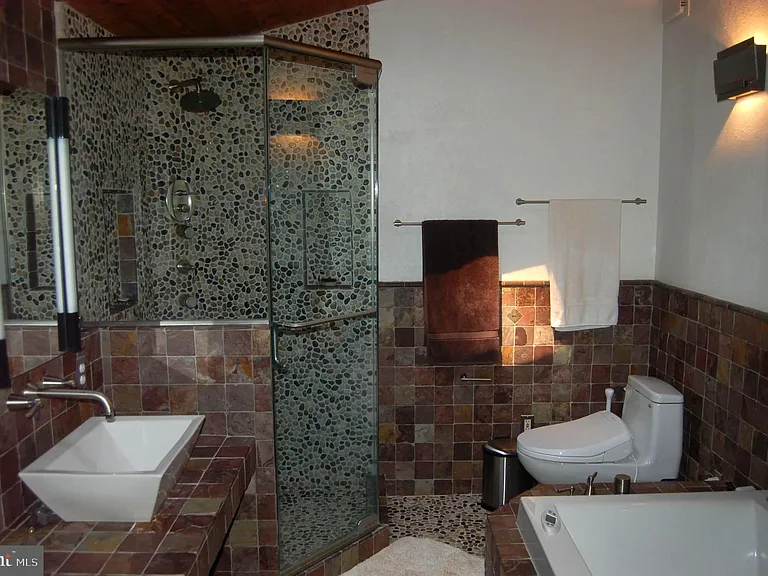 9728 Swift Creek Ct — Photo 39