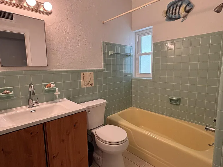 161 Eden Ave — Photo 19