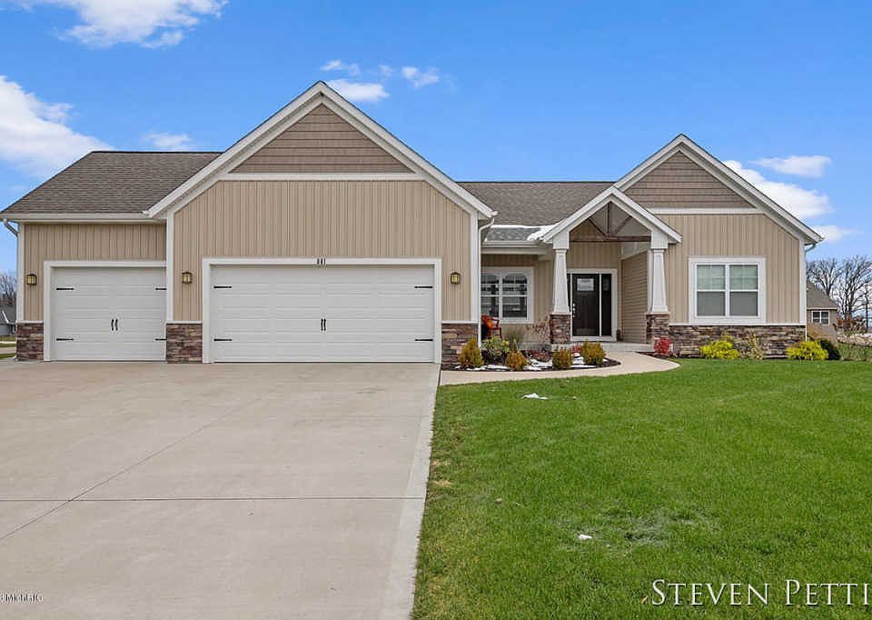 1st image of 581 Settlement Ln