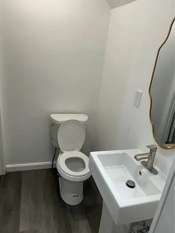 77 Willie St #1A — Photo 14
