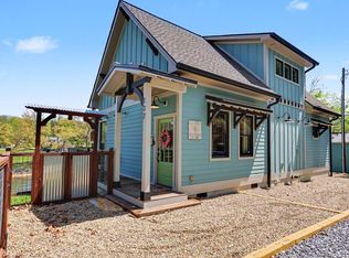 137 Kilmoore Ln, Hayesville, NC 28904