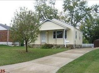 10849 Saint Xavier Ln, Saint Ann, MO 63074