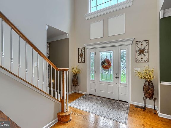 3rd image of 119 Pioneer Ridge Dr