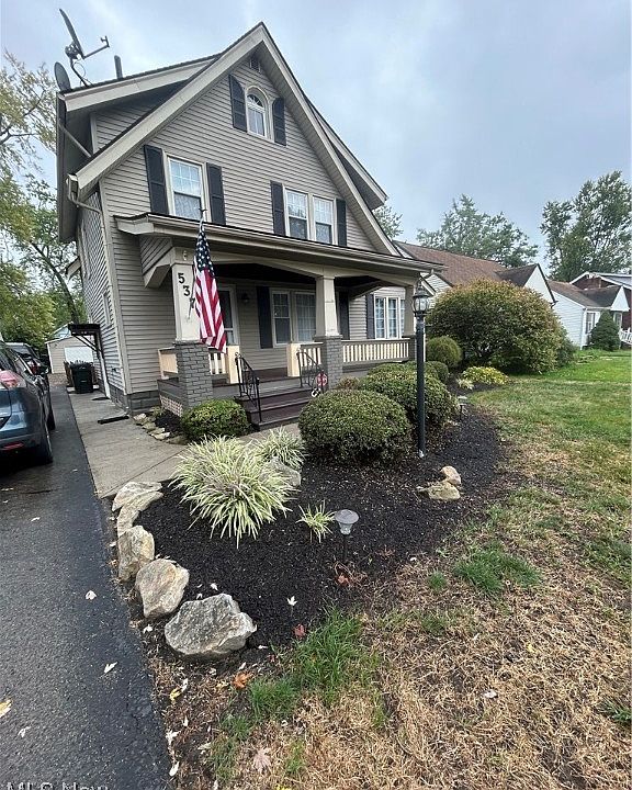 1st image of 537 Oak Knoll Ave SE