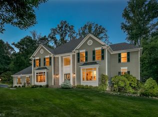 8 Laurelwood Dr, Bernardsville, NJ 07924
